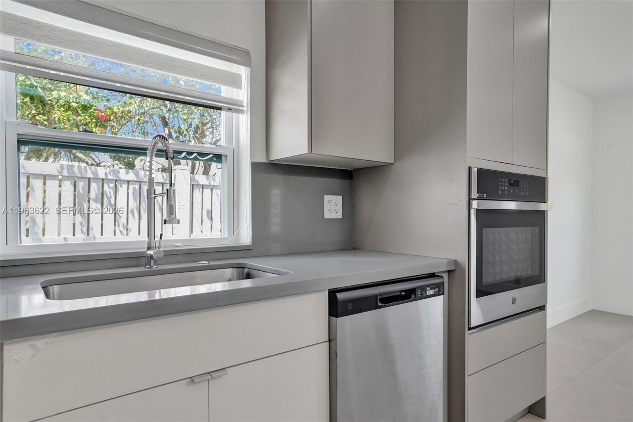 1010 N 16th Ave , Hollywood, FL 33020 Photo