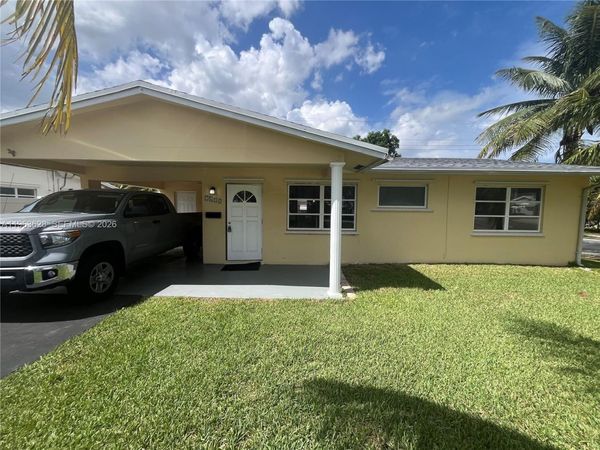 2601 NW 53rd St, Tamarac, FL 33309
