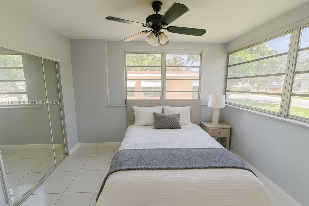 2601 NW 53rd St, Tamarac, FL 33309 Photo