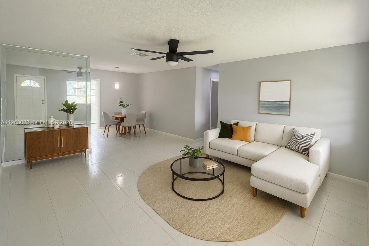 2601 NW 53rd St, Tamarac, FL 33309 Photo