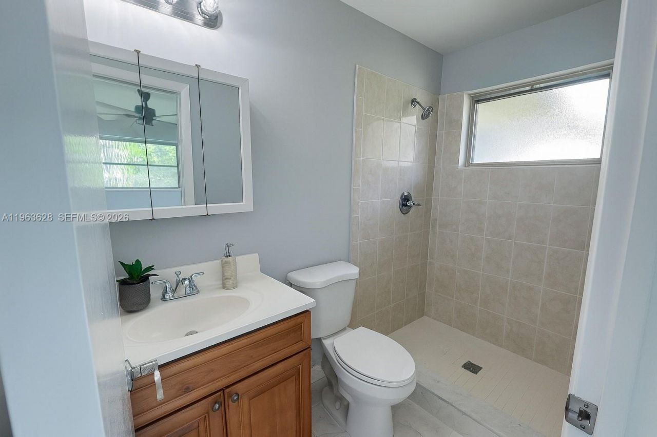 2601 NW 53rd St, Tamarac, FL 33309 Photo