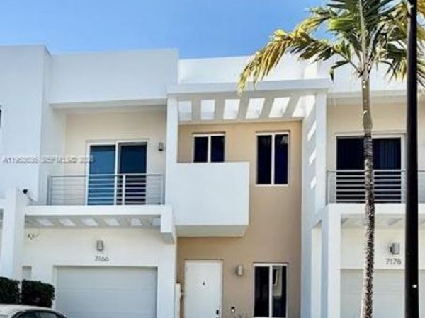 7166 NW 103rd Path , Unit 7166, Doral, FL 33178