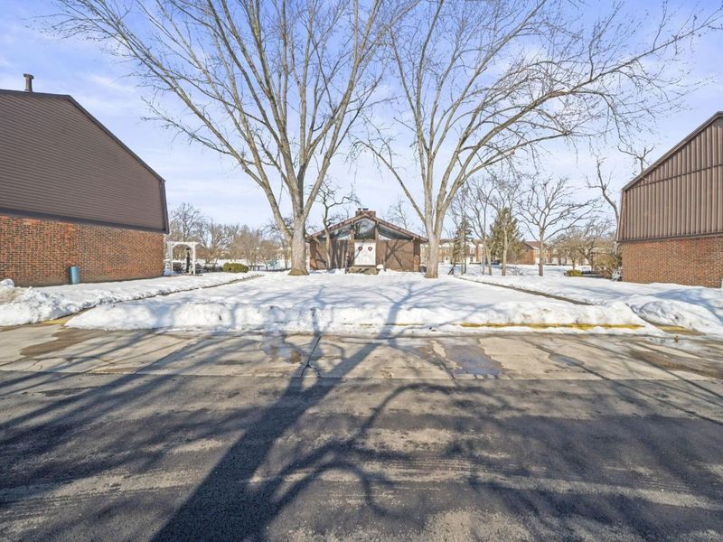 660 Dlyn Street, Columbus, OH 43228 Photo 49