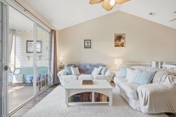 6203 Catalina Dr. photo 4