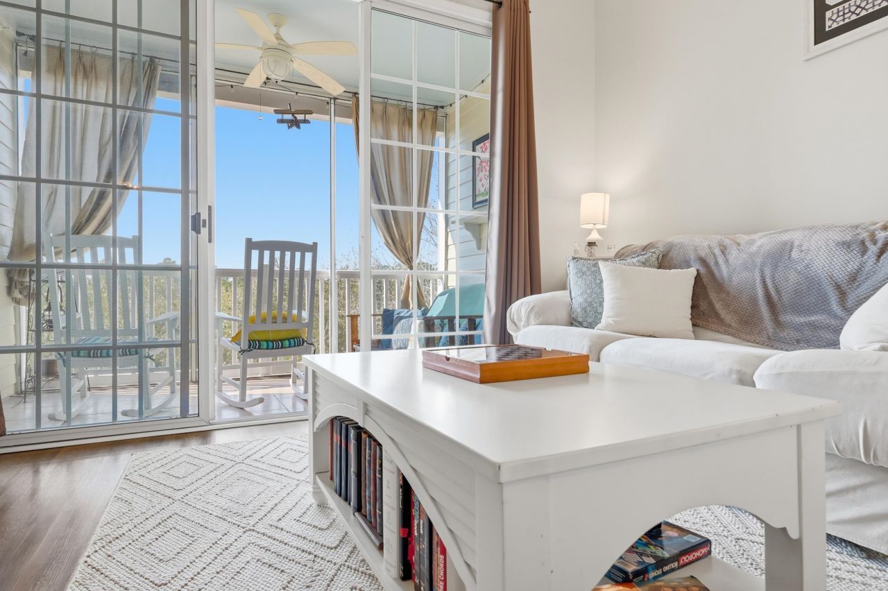 6203 Catalina Dr. Photo 9