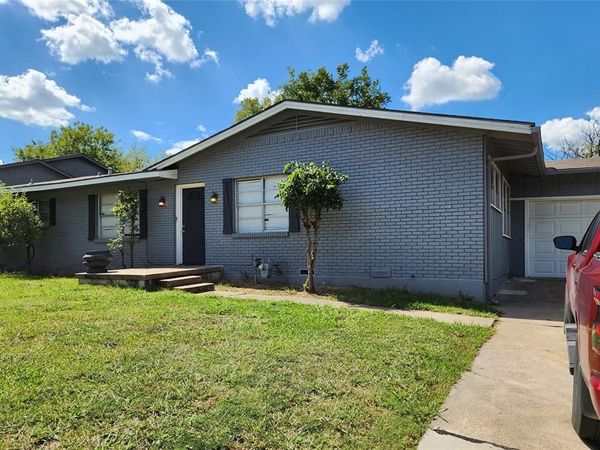 5504 Stonewall Street, Greenville, TX 75402