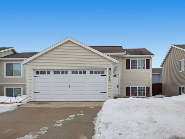 3133 32ND Avenue S, Moorhead, MN 56560