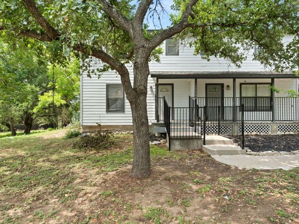 15205 Cavalier Canyon DR, Unit B, Lakeway, TX 78734