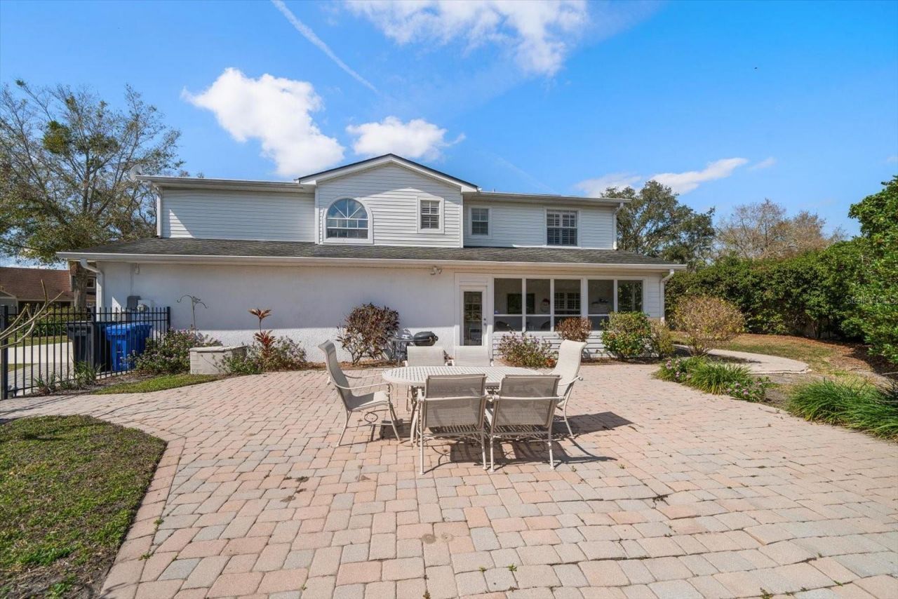 2102 S Fore Circle, Tampa, FL 33612 Photo