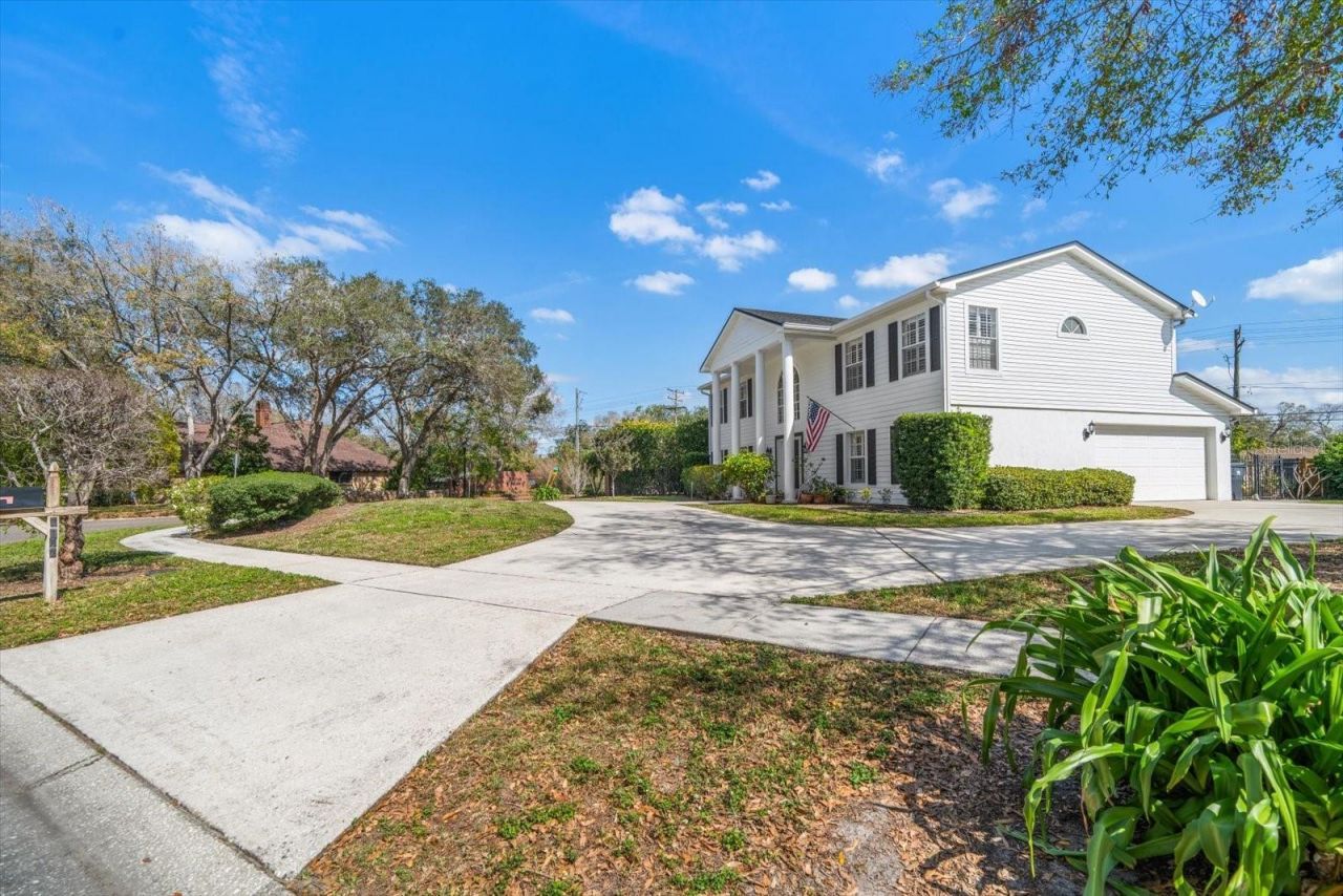 2102 S Fore Circle, Tampa, FL 33612 Photo