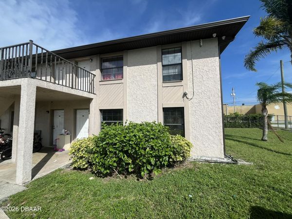 1290 9th Street, Unit 604, Daytona Beach, FL 32117