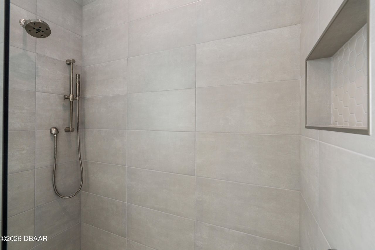 427 Columbus Avenue, New Smyrna Beach, FL 32169 Photo