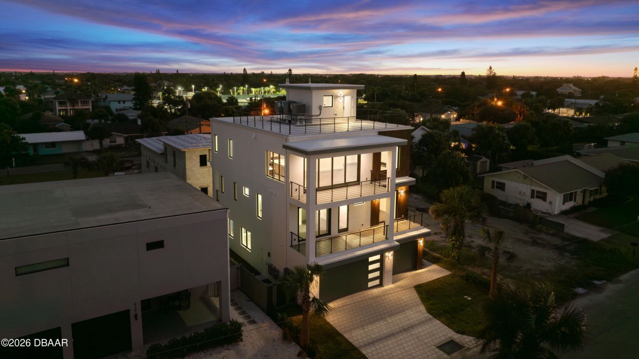 427 Columbus Avenue, New Smyrna Beach, FL 32169 Photo