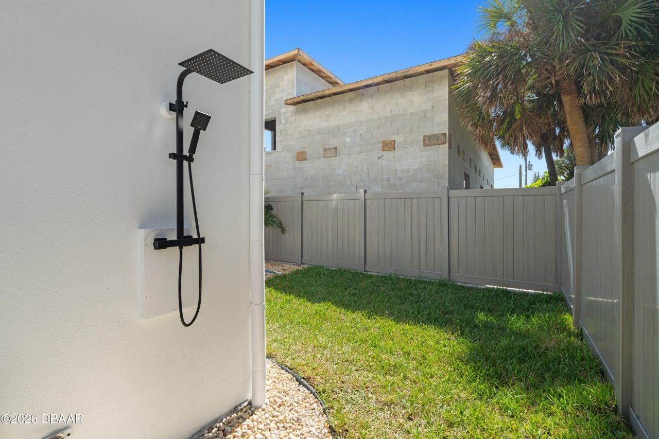 427 Columbus Avenue, New Smyrna Beach, FL 32169 Photo