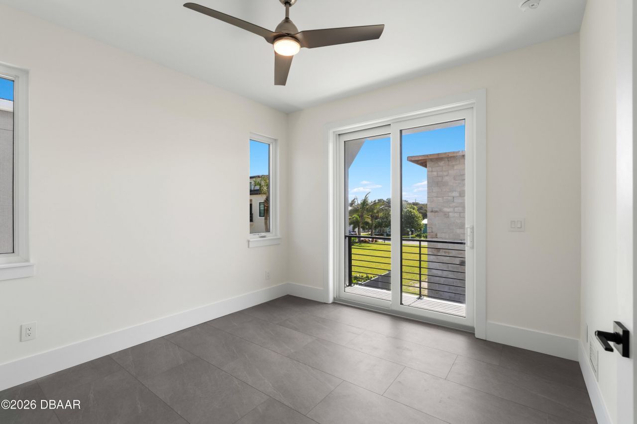 427 Columbus Avenue, New Smyrna Beach, FL 32169 Photo