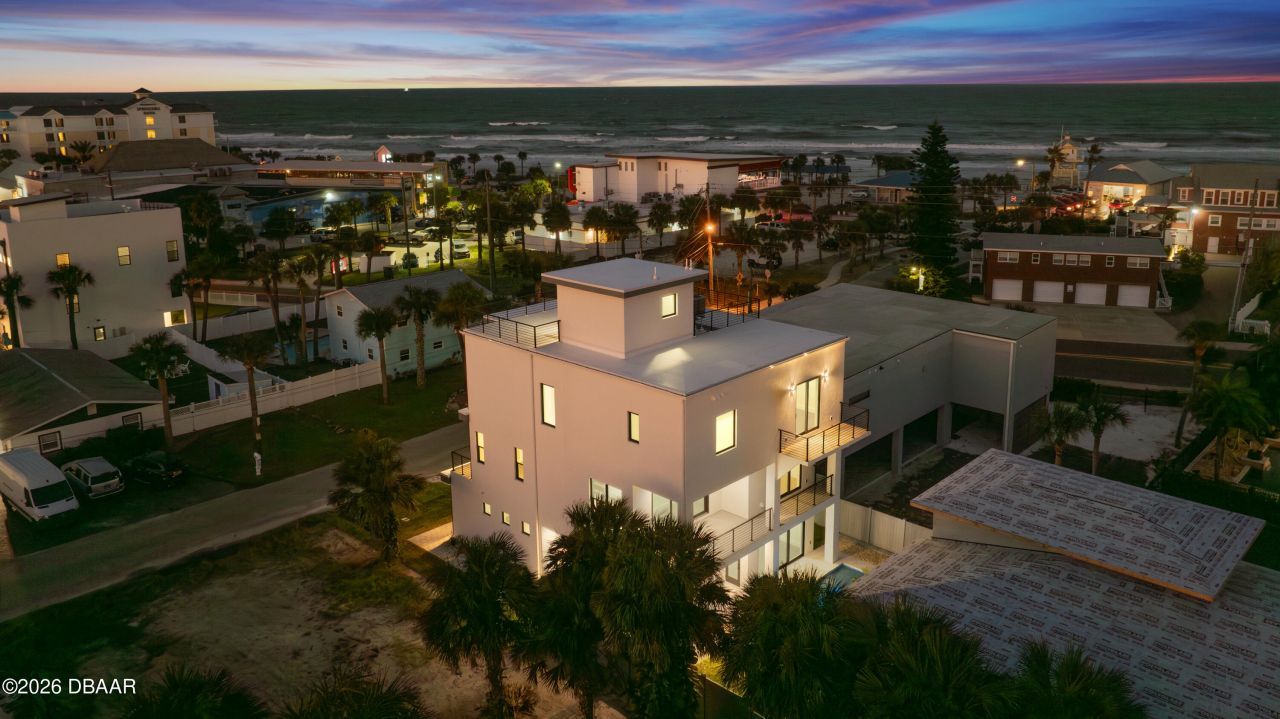 427 Columbus Avenue, New Smyrna Beach, FL 32169 Photo