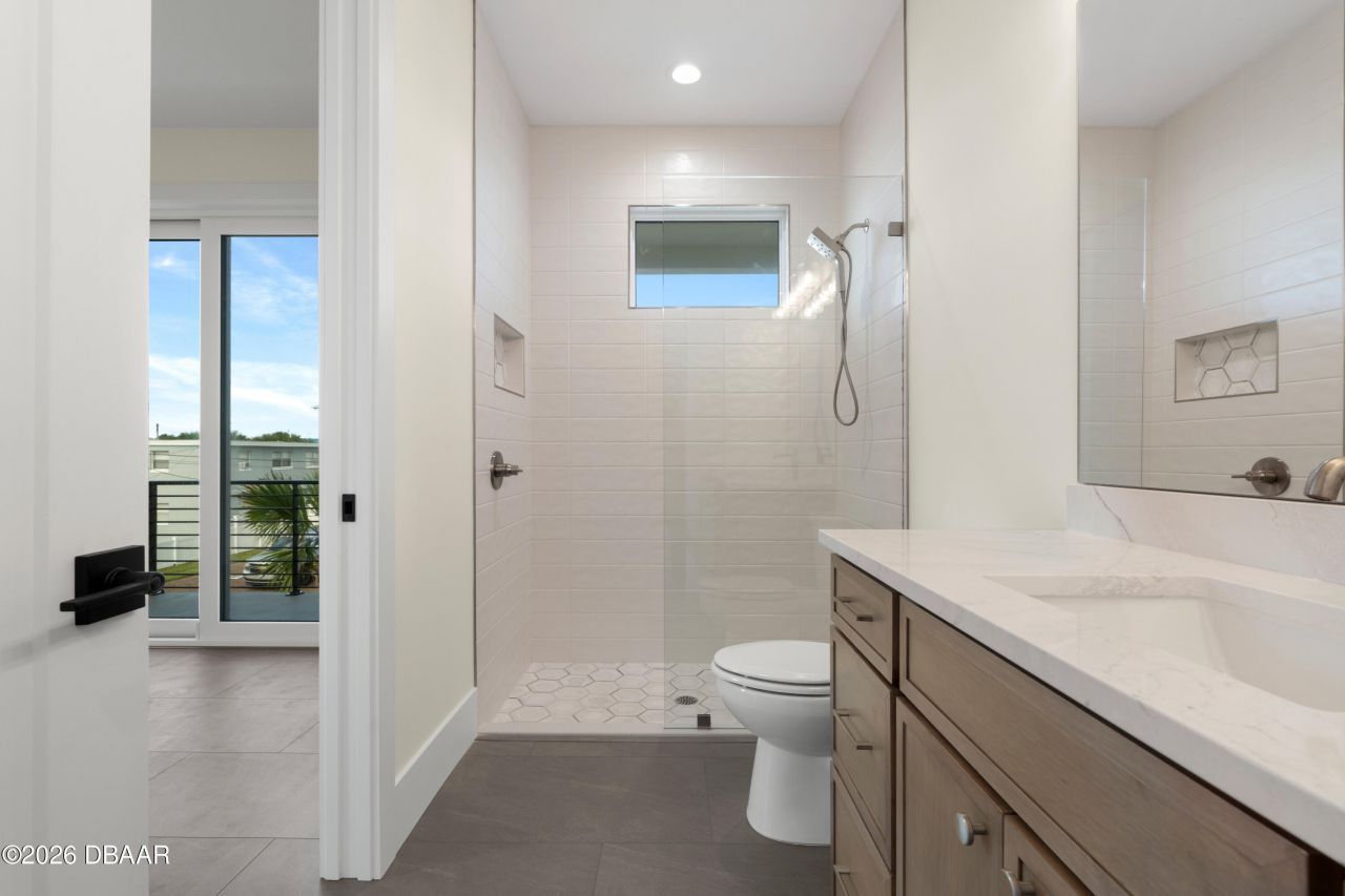 427 Columbus Avenue, New Smyrna Beach, FL 32169 Photo