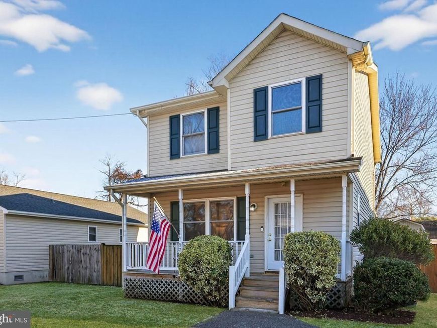 921 Annapolis Avenue, Edgewater, MD 21037 Main Photo