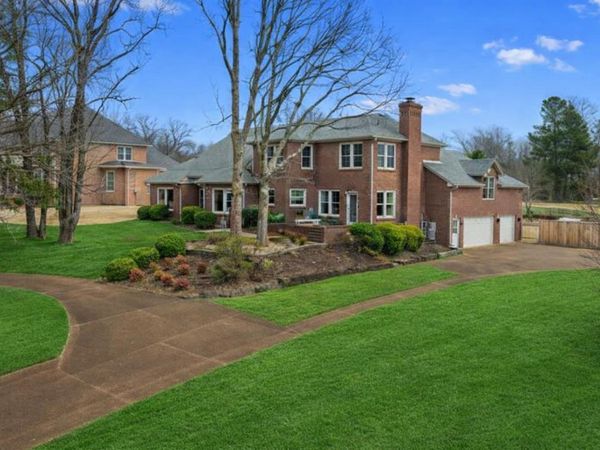 4116 LOCH MEADE DR, Lakeland, TN 38002