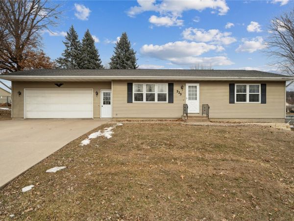 525 Southview Drive, Central City, IA 52214