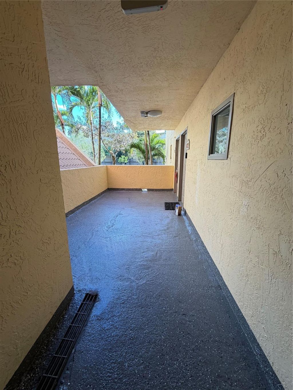 8225 Lake Drive, Unit 205, Doral, FL 33166 Photo