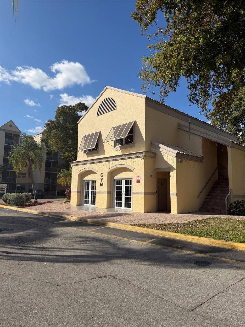 8225 Lake Drive, Unit 205, Doral, FL 33166 Photo