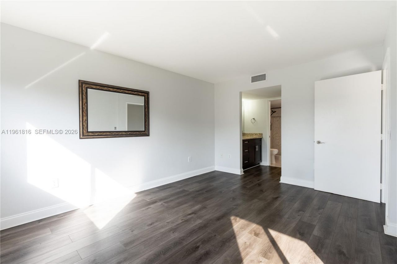 1600 SW 127th Way, Unit 305C, Pembroke Pines, FL 33027 Photo