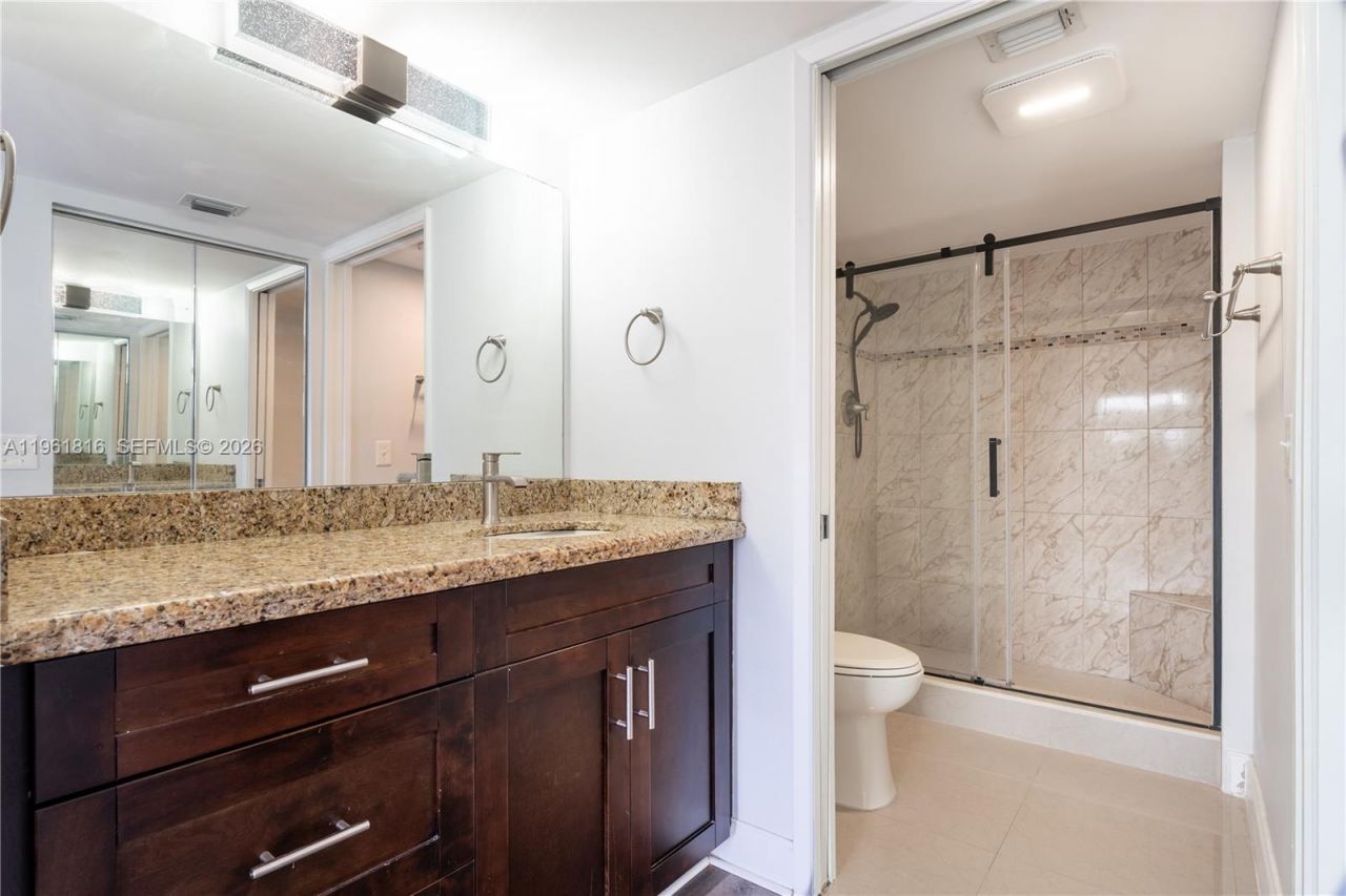 1600 SW 127th Way, Unit 305C, Pembroke Pines, FL 33027 Photo