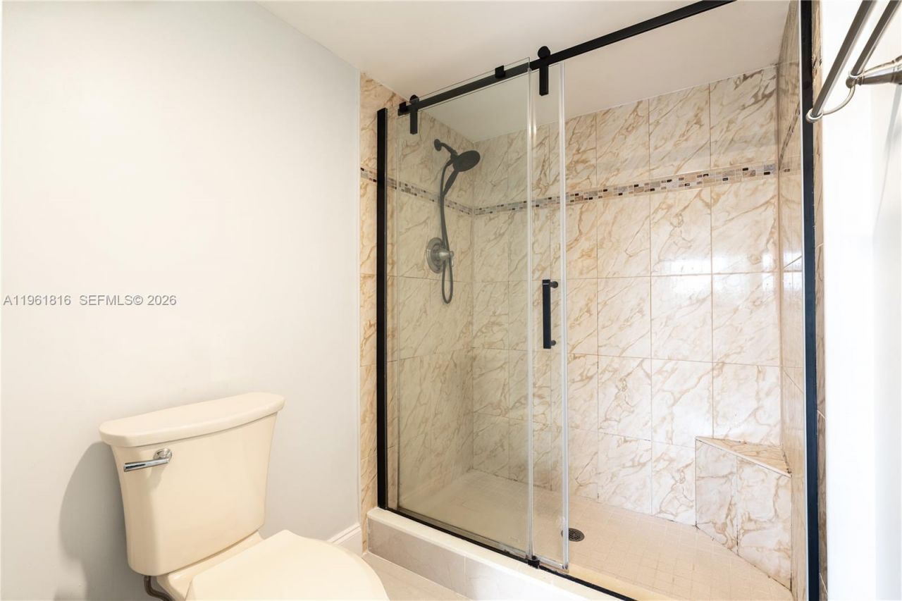 1600 SW 127th Way, Unit 305C, Pembroke Pines, FL 33027 Photo