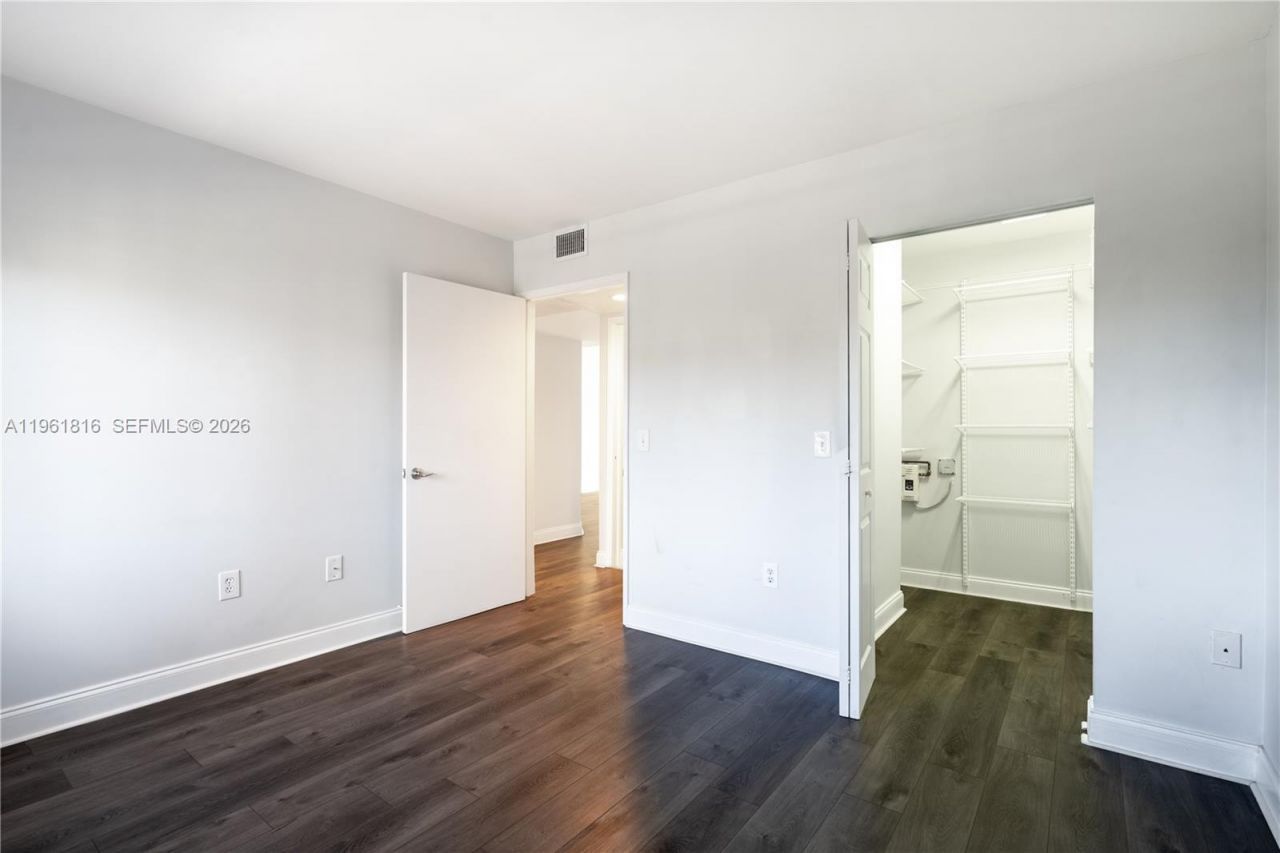 1600 SW 127th Way, Unit 305C, Pembroke Pines, FL 33027 Photo