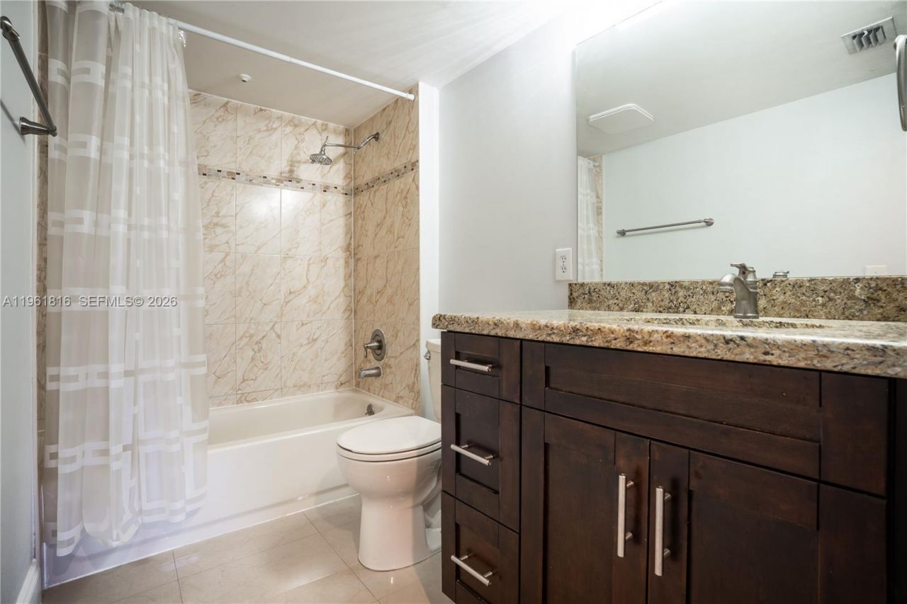 1600 SW 127th Way, Unit 305C, Pembroke Pines, FL 33027 Photo