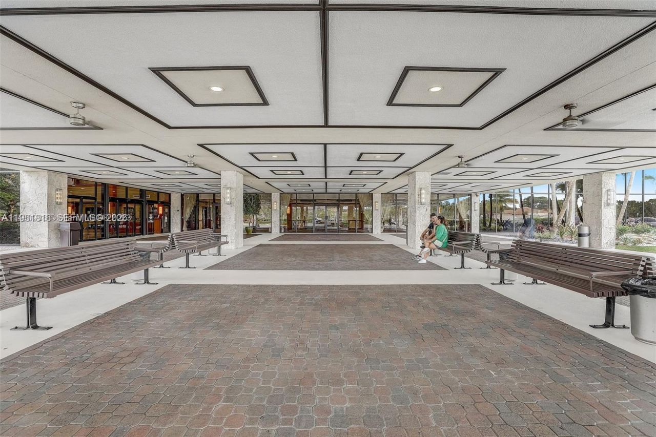 1600 SW 127th Way, Unit 305C, Pembroke Pines, FL 33027 Photo