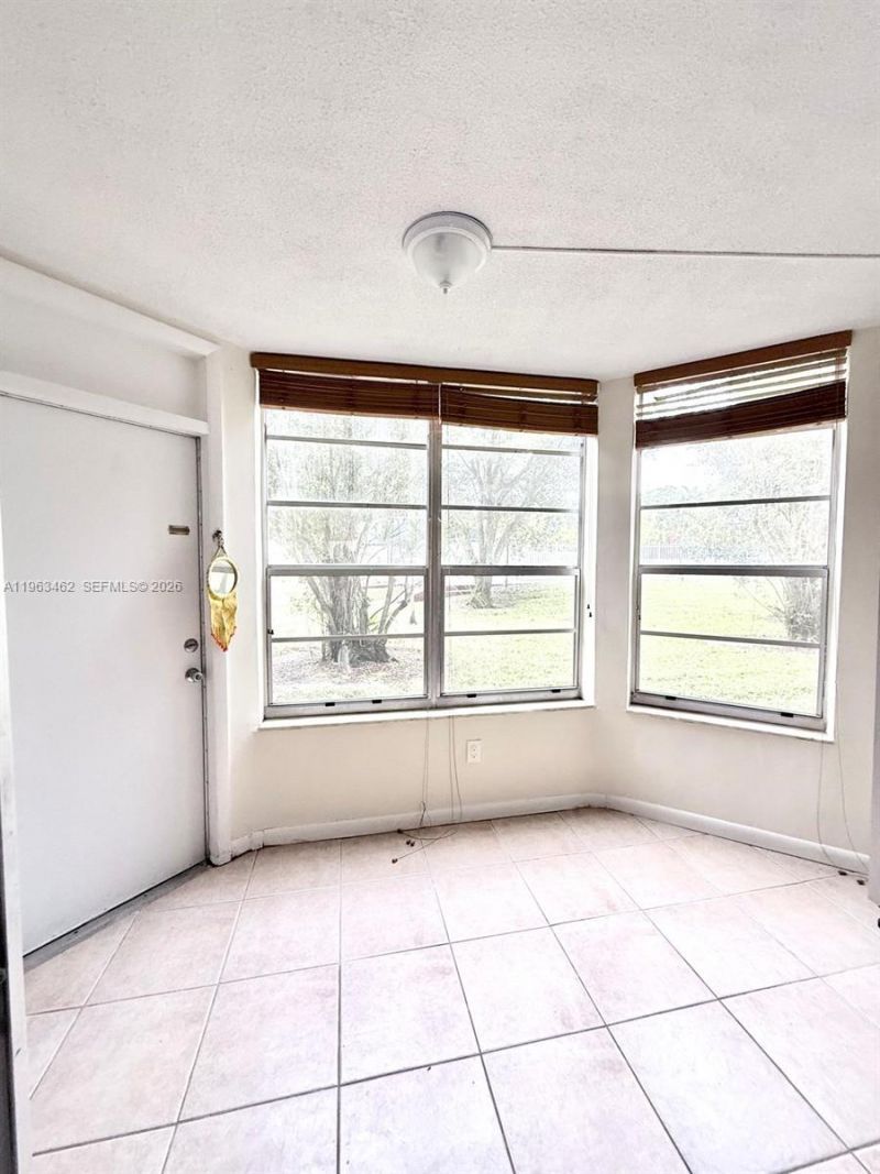 1501 NE 191st St , Unit C114, Miami, FL 33179 Photo