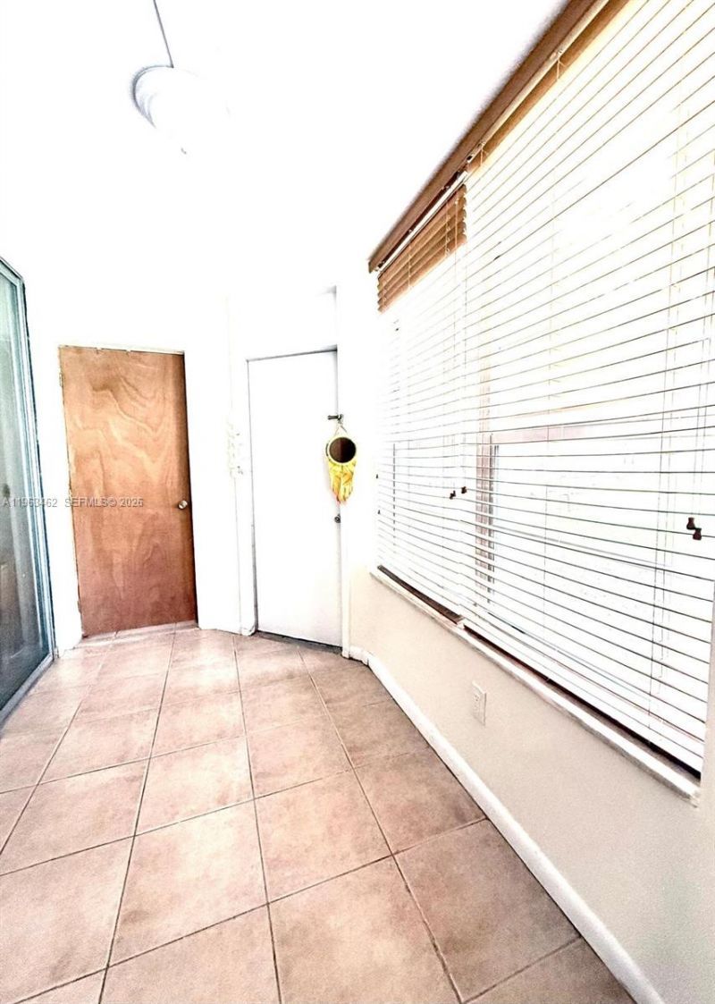 1501 NE 191st St , Unit C114, Miami, FL 33179 Photo