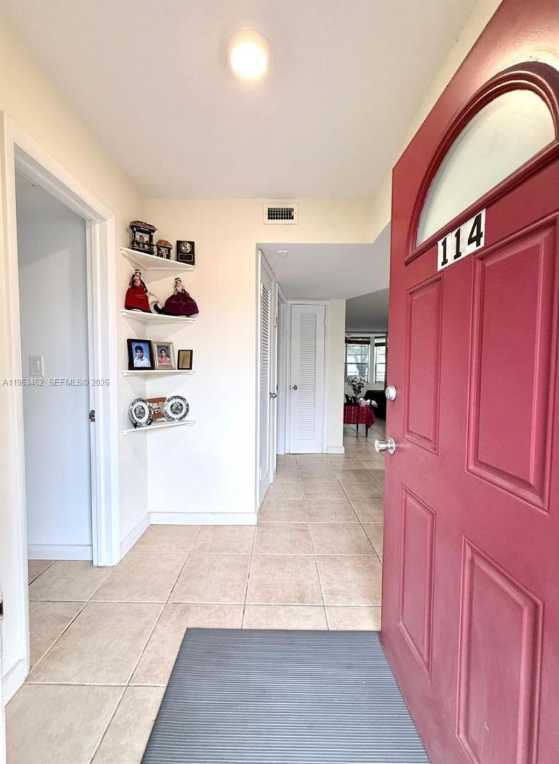 1501 NE 191st St , Unit C114, Miami, FL 33179 Photo