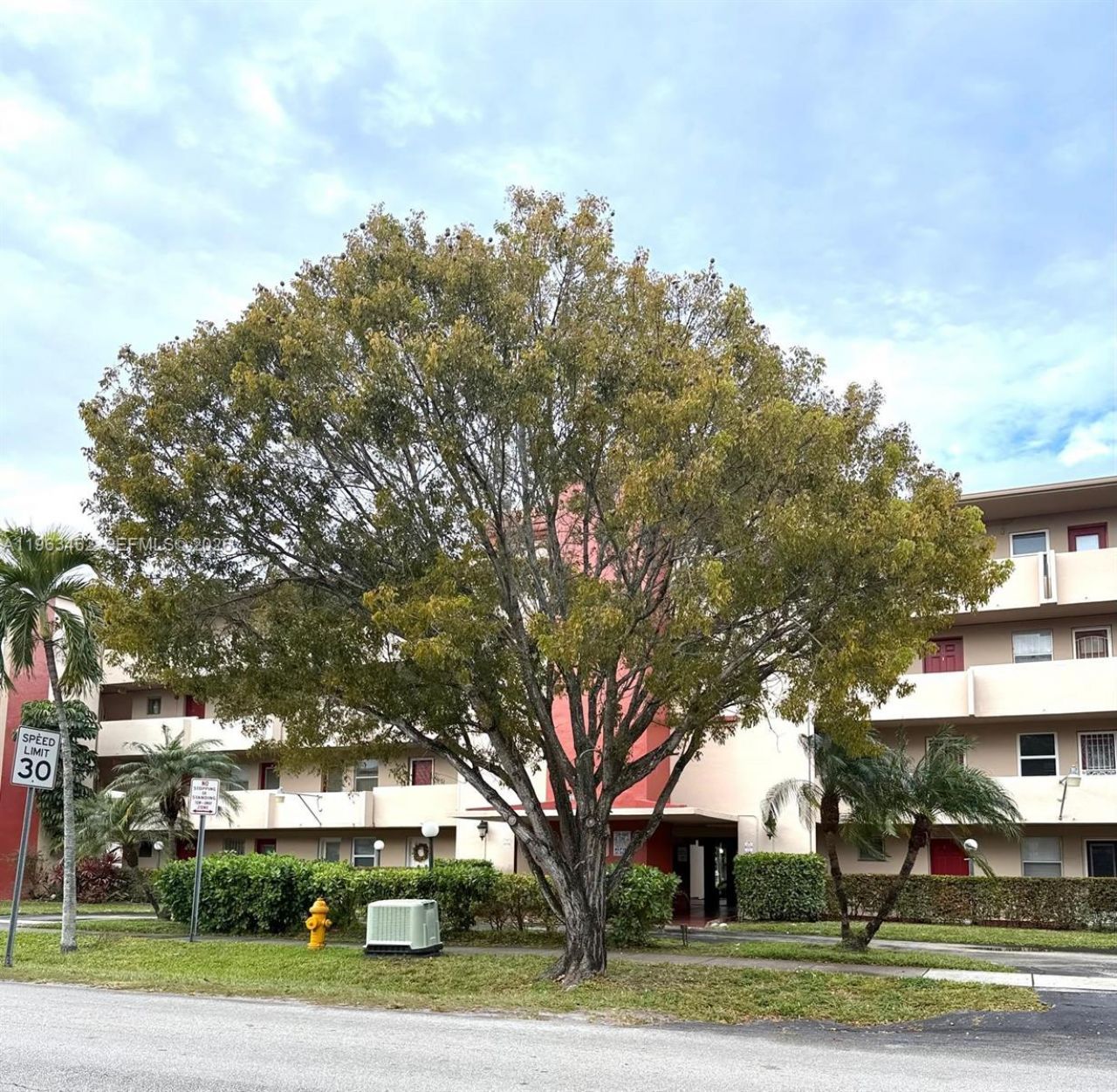 1501 NE 191st St , Unit C114, Miami, FL 33179 Photo