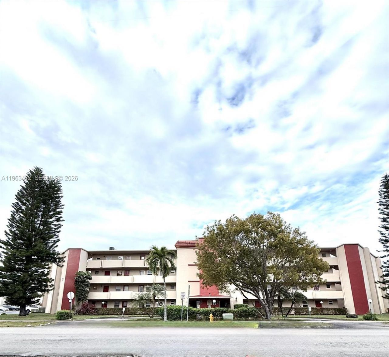 1501 NE 191st St , Unit C114, Miami, FL 33179 Photo