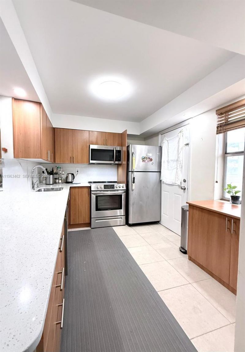 1501 NE 191st St , Unit C114, Miami, FL 33179 Photo