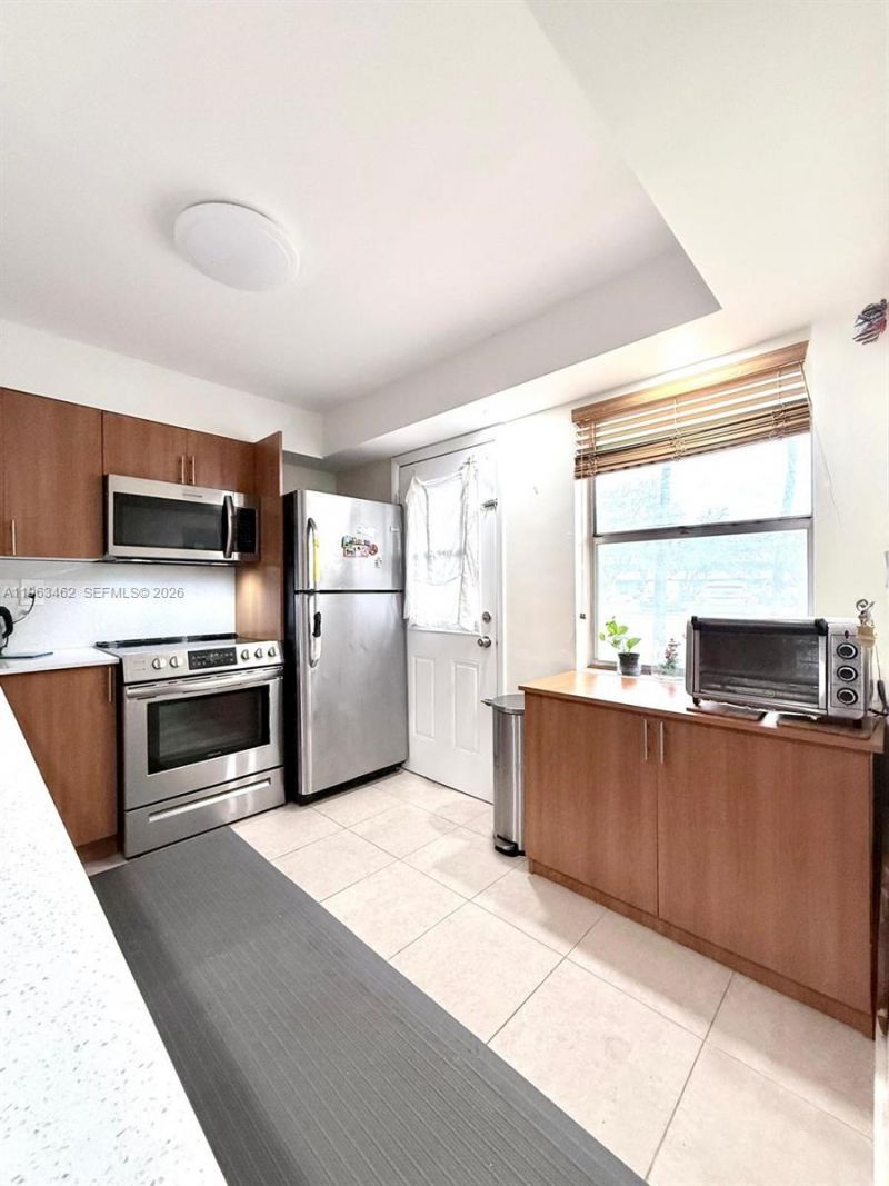 1501 NE 191st St , Unit C114, Miami, FL 33179 Photo