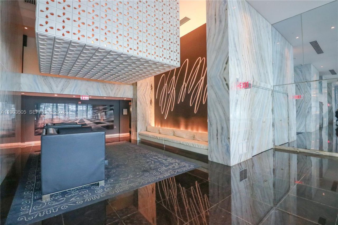 335 S Biscayne Blvd, Unit 2708, Miami, FL 33131 Photo