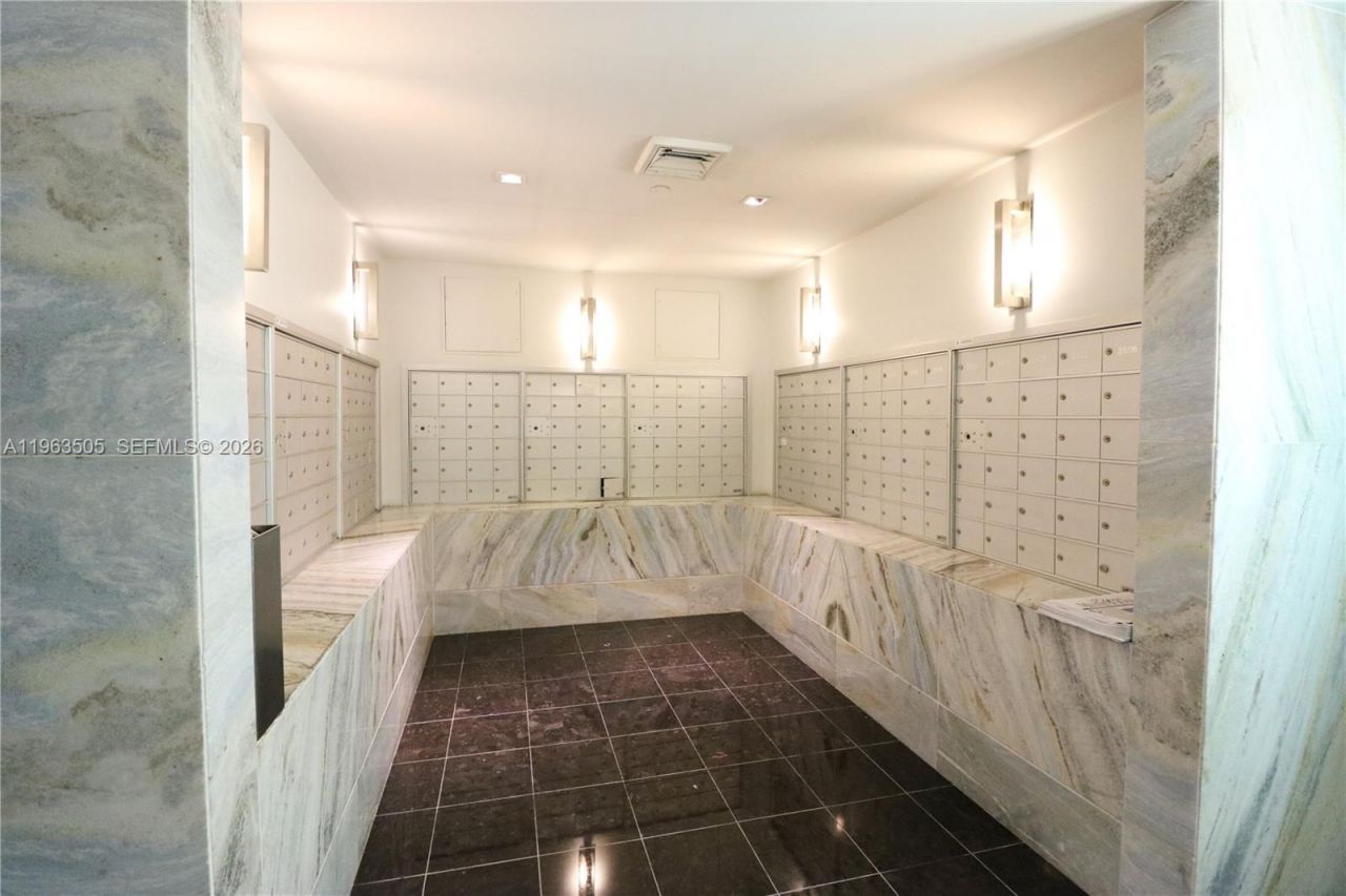 335 S Biscayne Blvd, Unit 2708, Miami, FL 33131 Photo