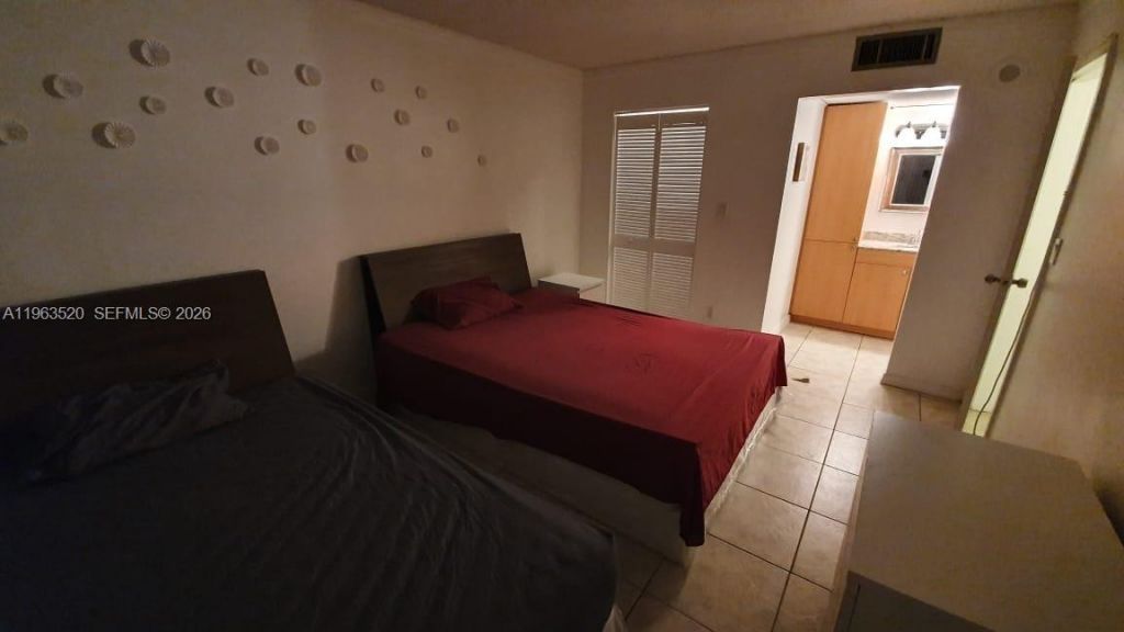 17021 N Bay Rd, Unit 316, Sunny Isles Beach, FL 33160 Photo