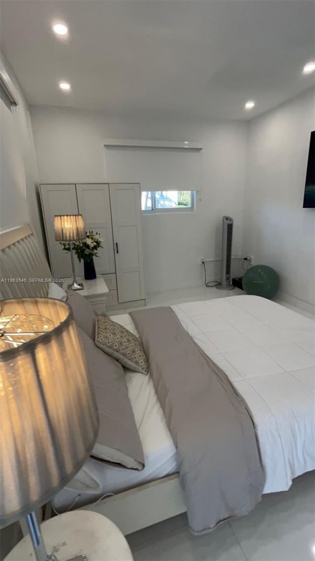 8000 SW 19th St, Miami, FL 33155 Photo