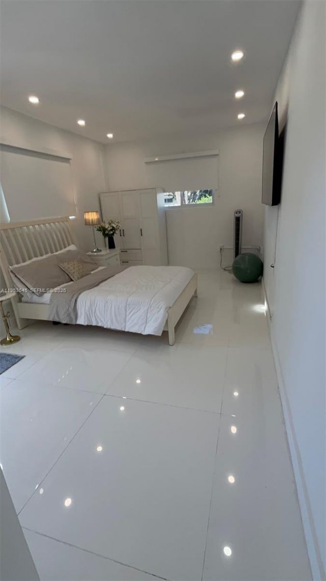 8000 SW 19th St, Miami, FL 33155 Photo