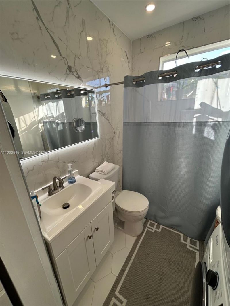 8000 SW 19th St, Miami, FL 33155 Photo