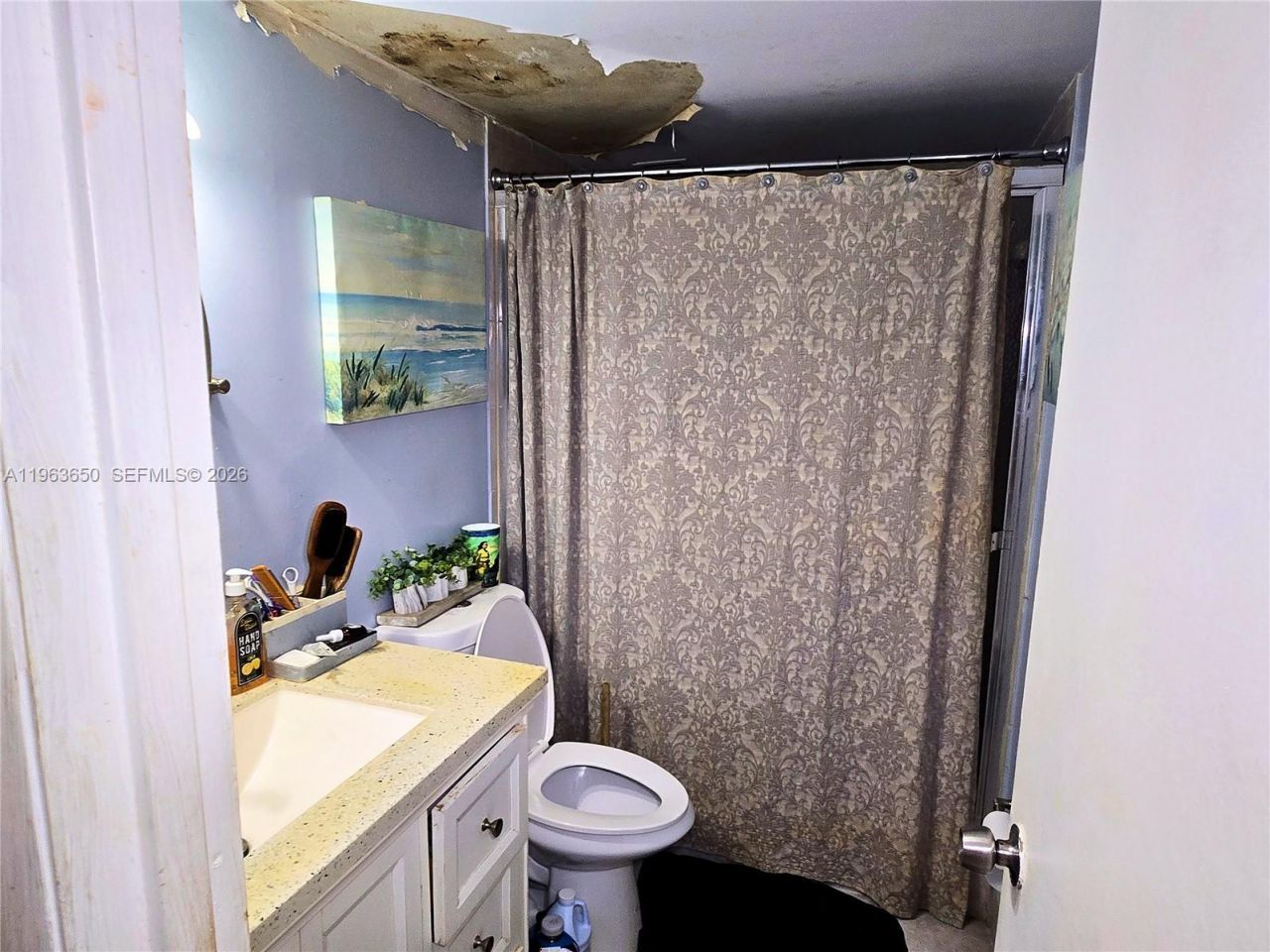 940 NE 199th St, Unit 114, Miami, FL 33179 Photo