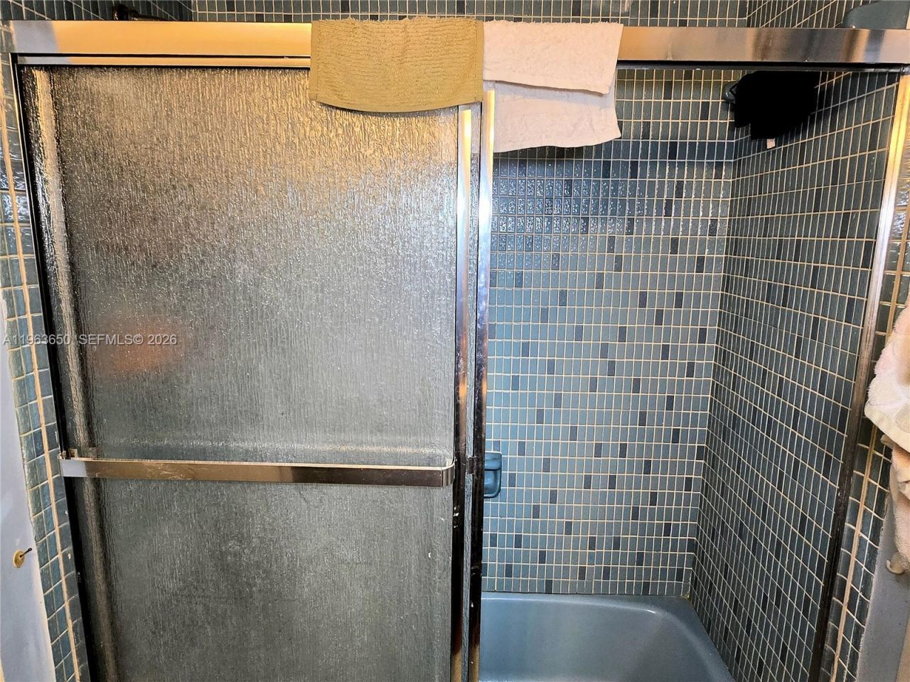 940 NE 199th St, Unit 114, Miami, FL 33179 Photo