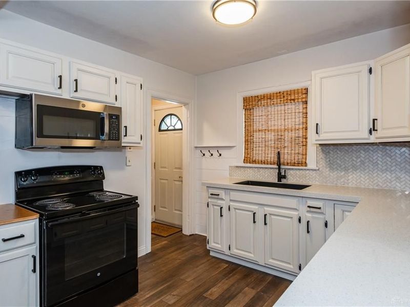 704 Broad Boulevard, Dayton, OH 45419 Photo 12