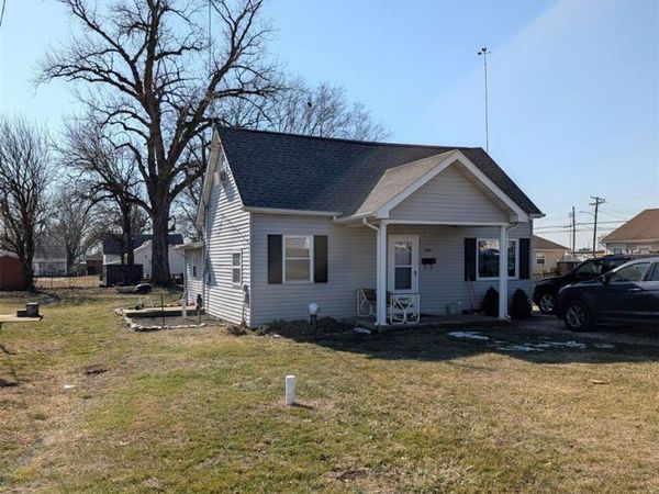 104 Hazel Street, Jerseyville, IL 62052