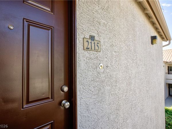 1830 N Buffalo Drive , Unit 2115, Las Vegas, NV 89128